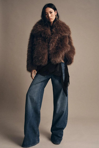 Kabát z umělé kožešiny