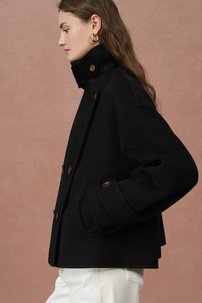 Bunda s vysokým límcem